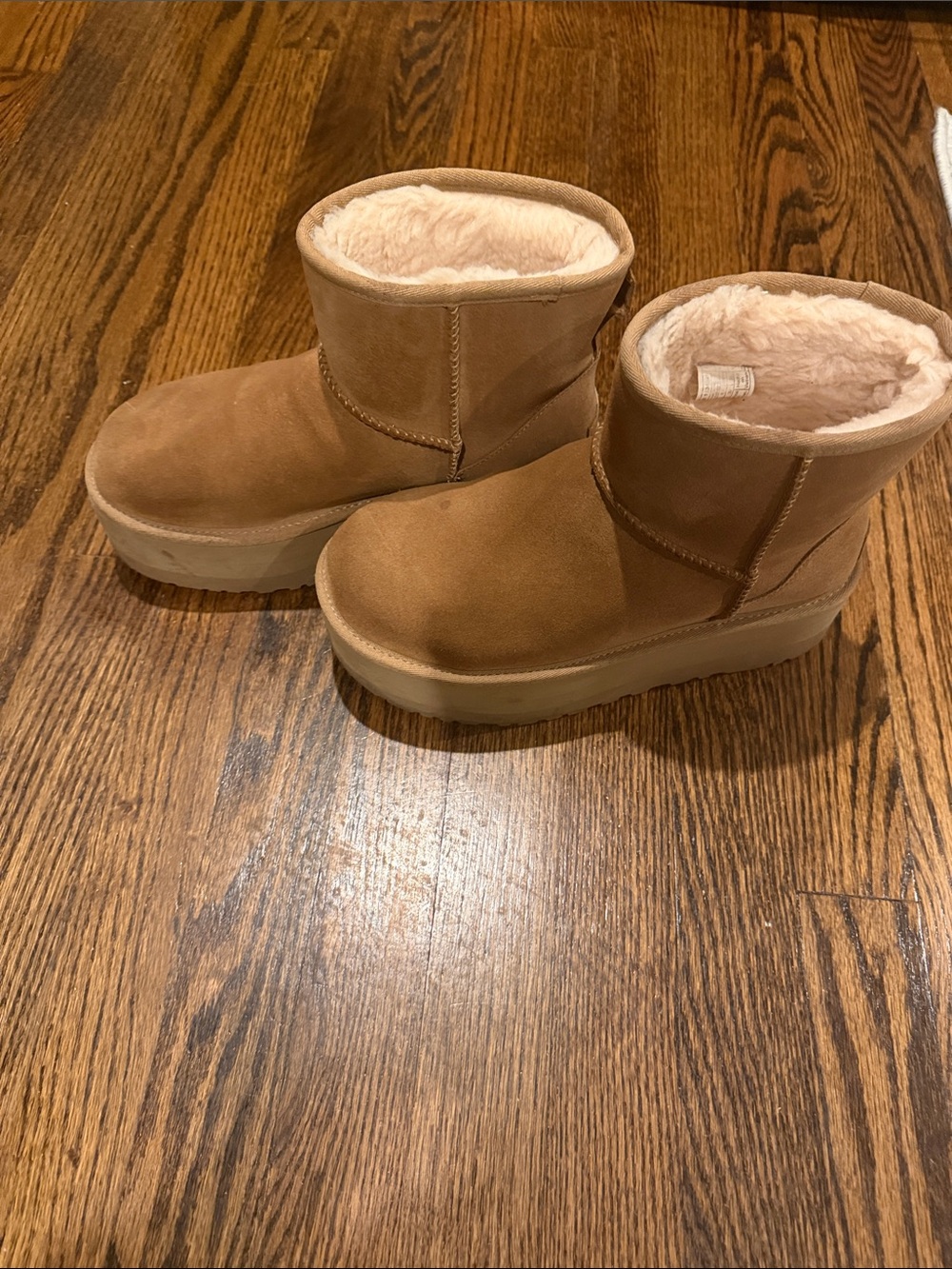 UGG classic platform boots